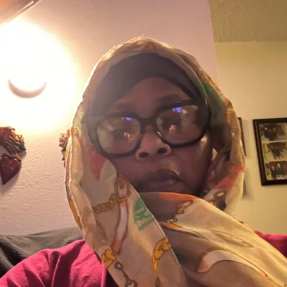 Gucci Multicolor Skull Print Scarf - Picture 5 of 8